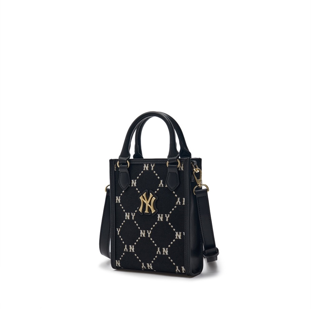 Túi xách MLB Korea Diamond Monogram Mini Tote Bag New York Yankees Black 7ACRMD34N-50BKS 7