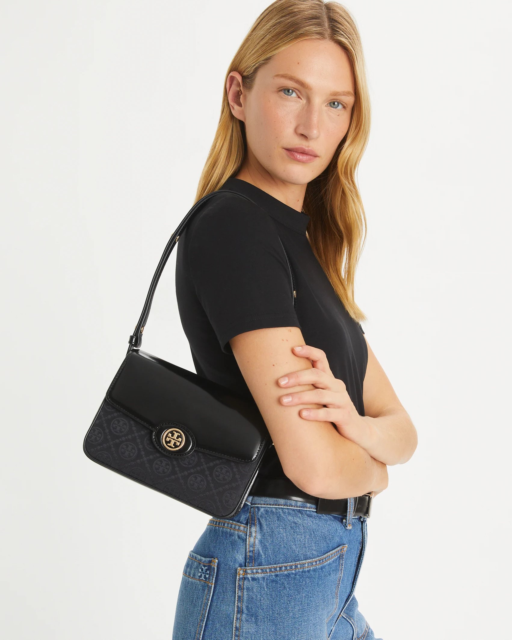 Túi đeo chéo Tory Burch Robinson T Monogram Convertible Shoulder Bag Black 5