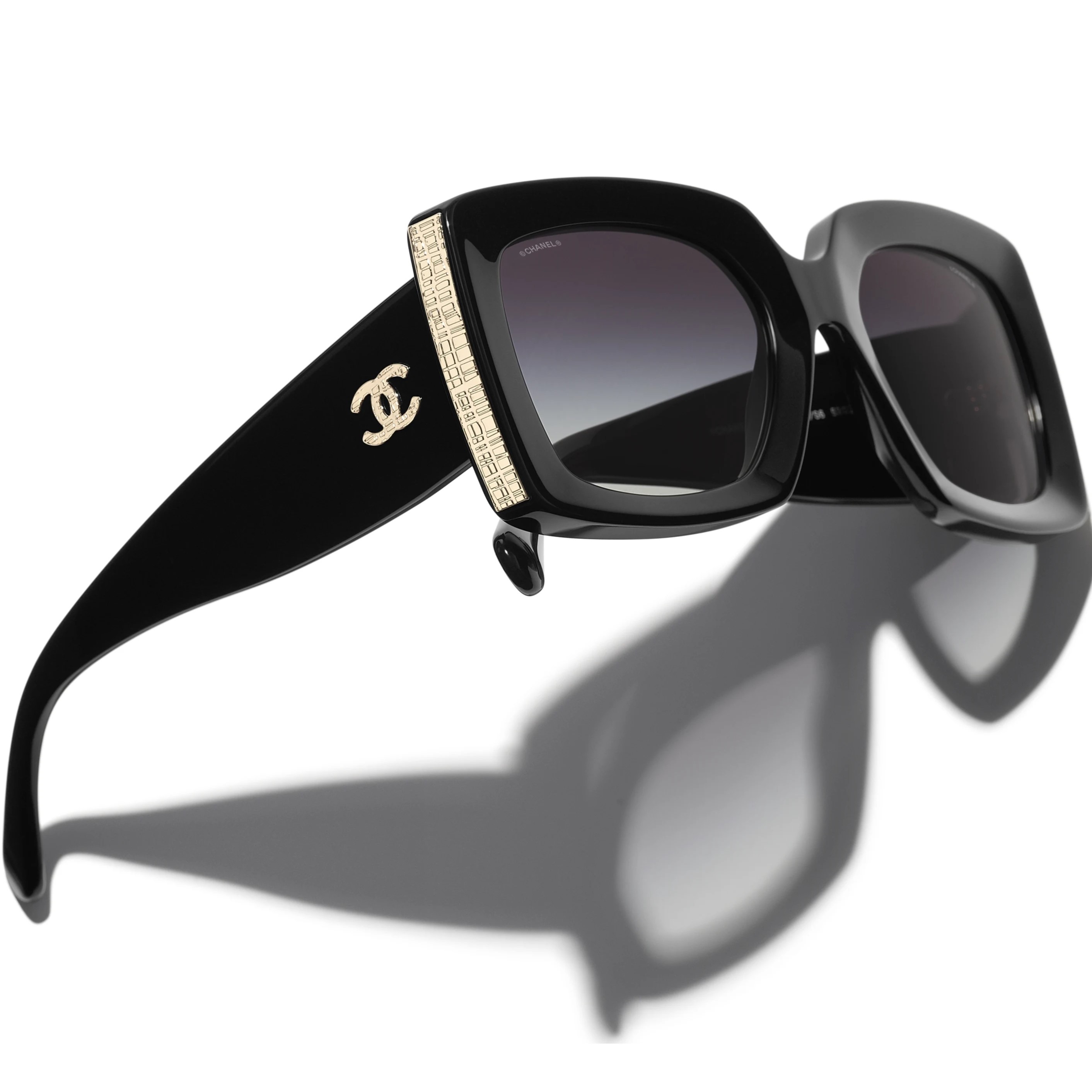 Kính mát thời trang Chanel Rectangle Acetate Sunglasses 5435 3