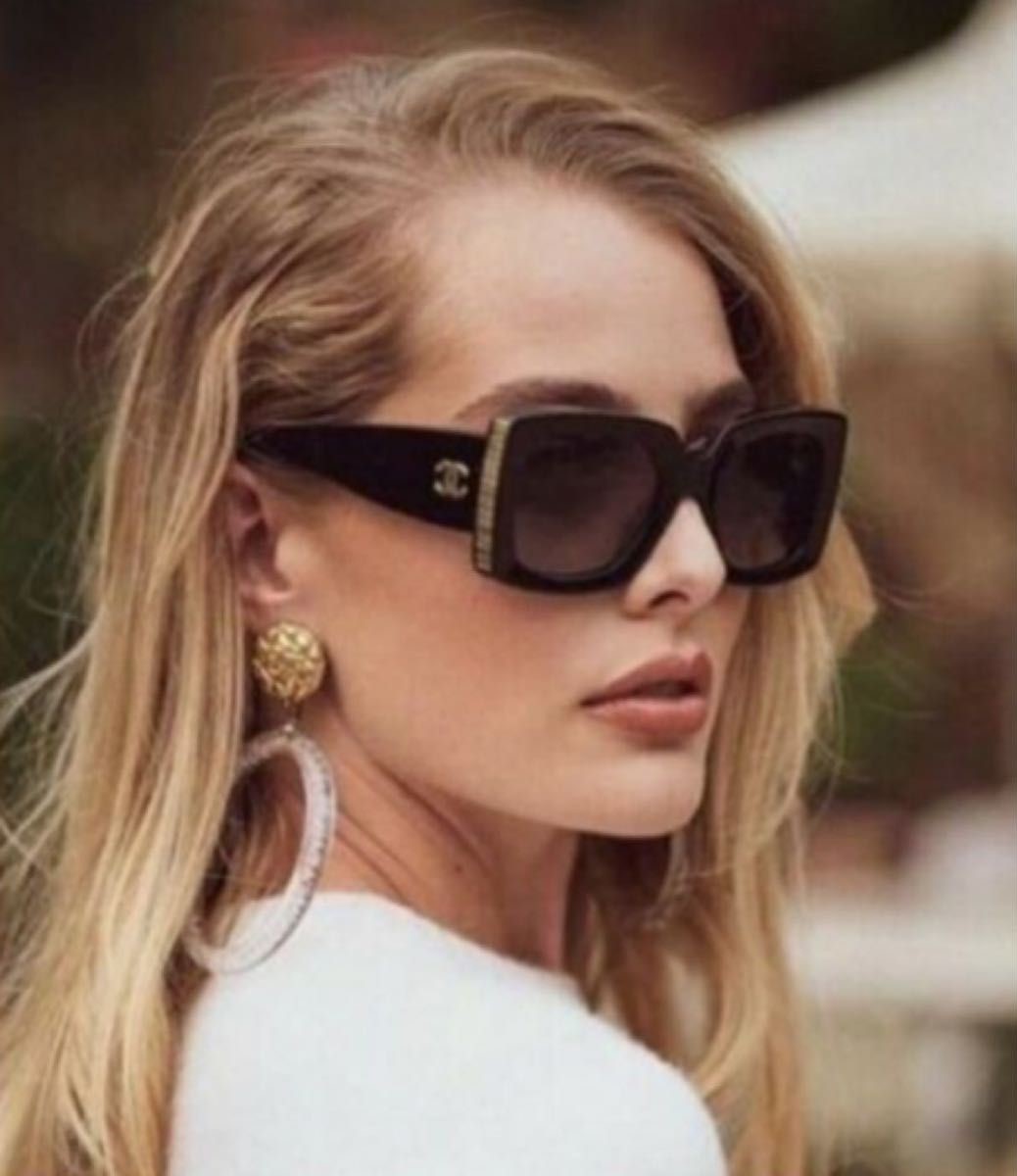 Kính mát thời trang Chanel Rectangle Acetate Sunglasses 5435 4