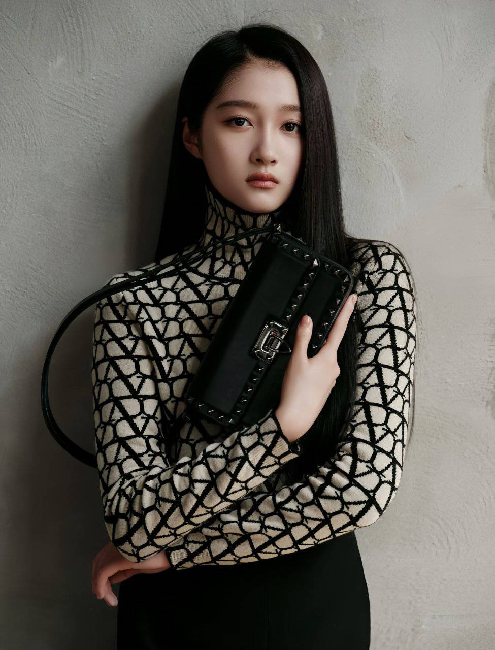 Áo nữ Valentino cổ lọ tay dài 6