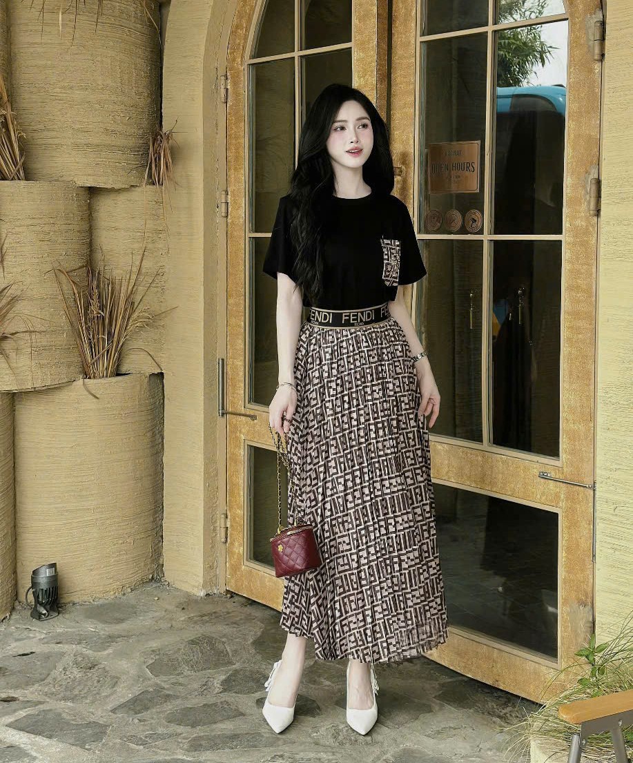 Combo váy dài áo thun tay ngắn Fendi 5