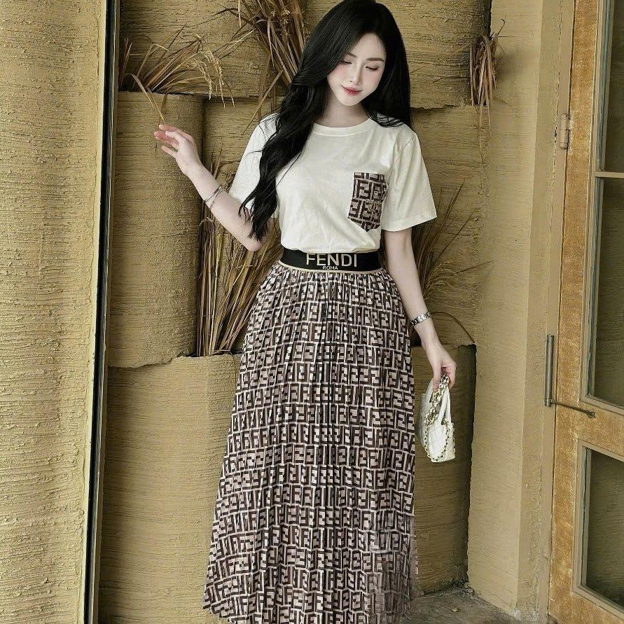 Combo váy dài áo thun tay ngắn Fendi 7
