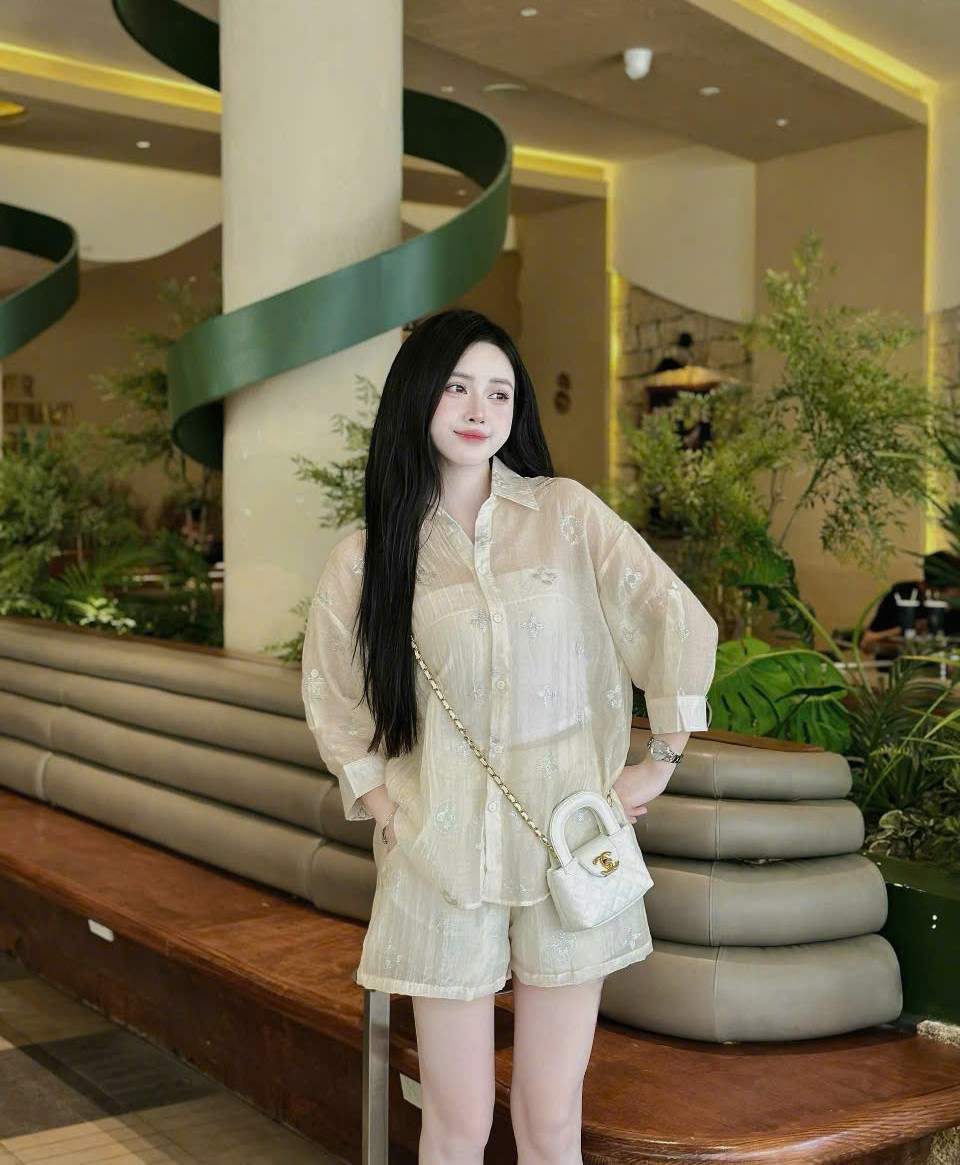 Combo bộ nữ áo sơ mi tay dài quần short ngắn Louis Vuitton 4