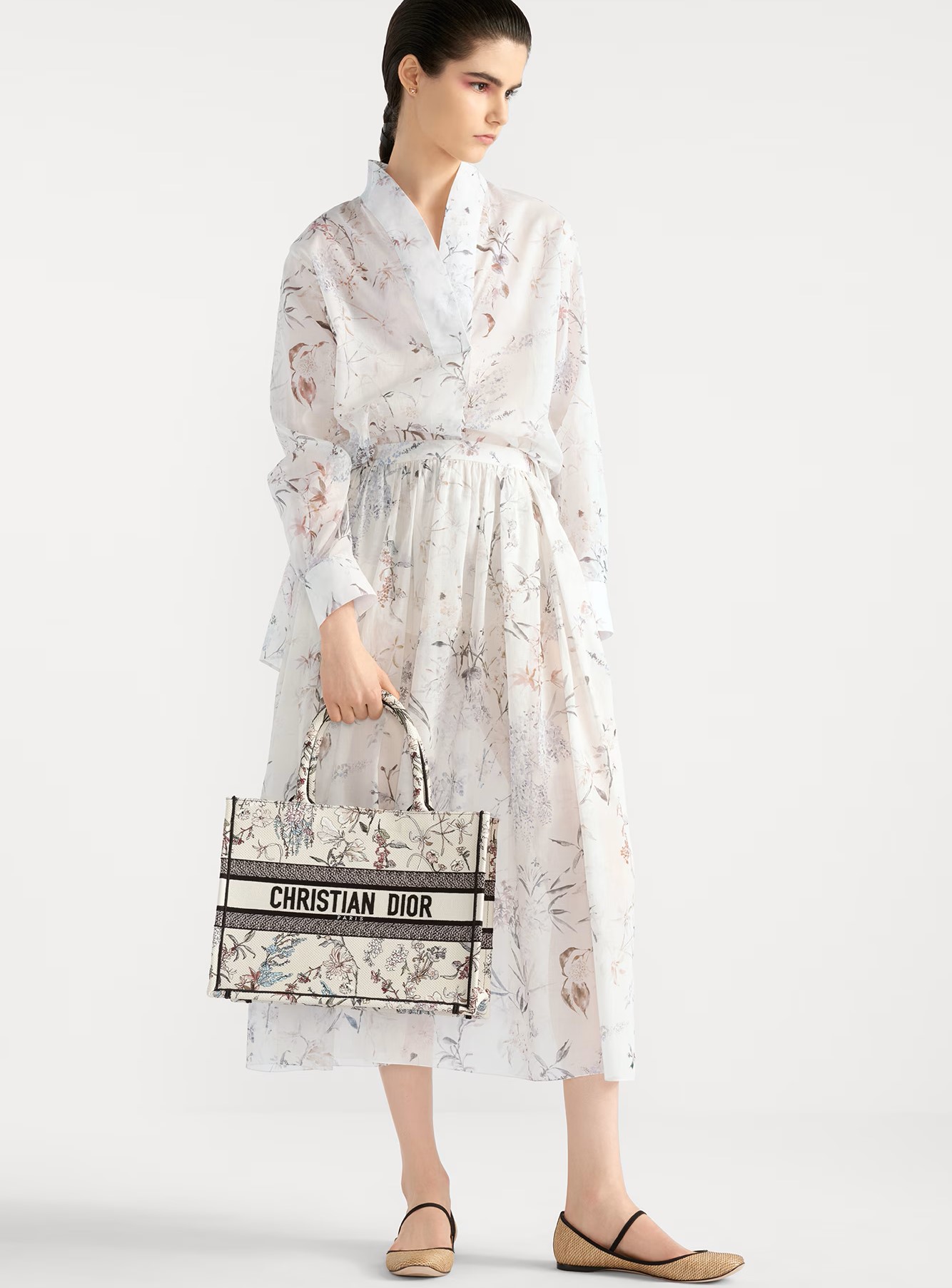Túi xách Medium Dior Book Tote Beige Millefiori Embroidery 8