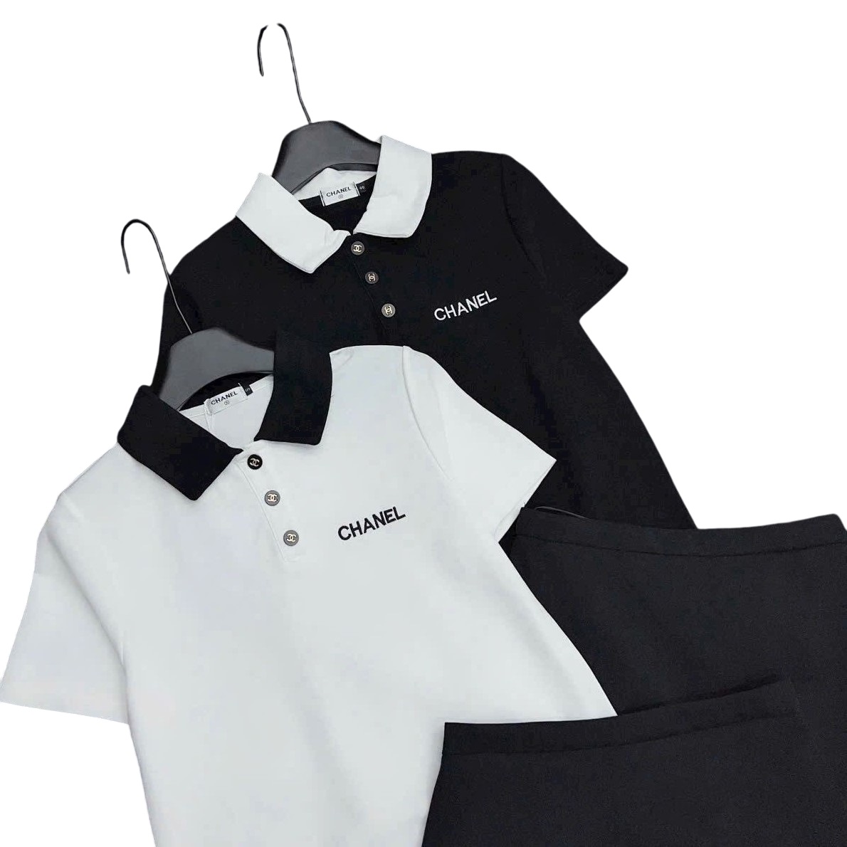 Combo áo thun polo váy ngắn trắng đen Chanel 1