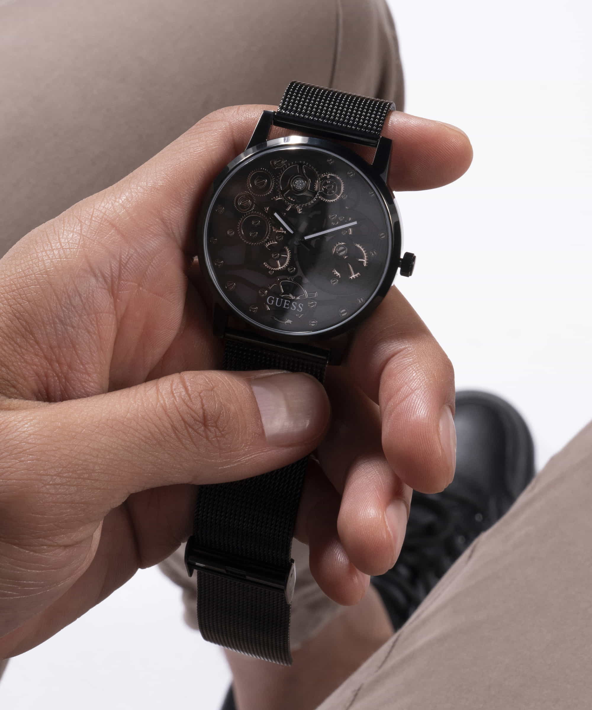 Đồng hồ nam dây kim loại đen Guess Analog Watch For Men BlackMesh Polished Bracelet GW0538G3 8