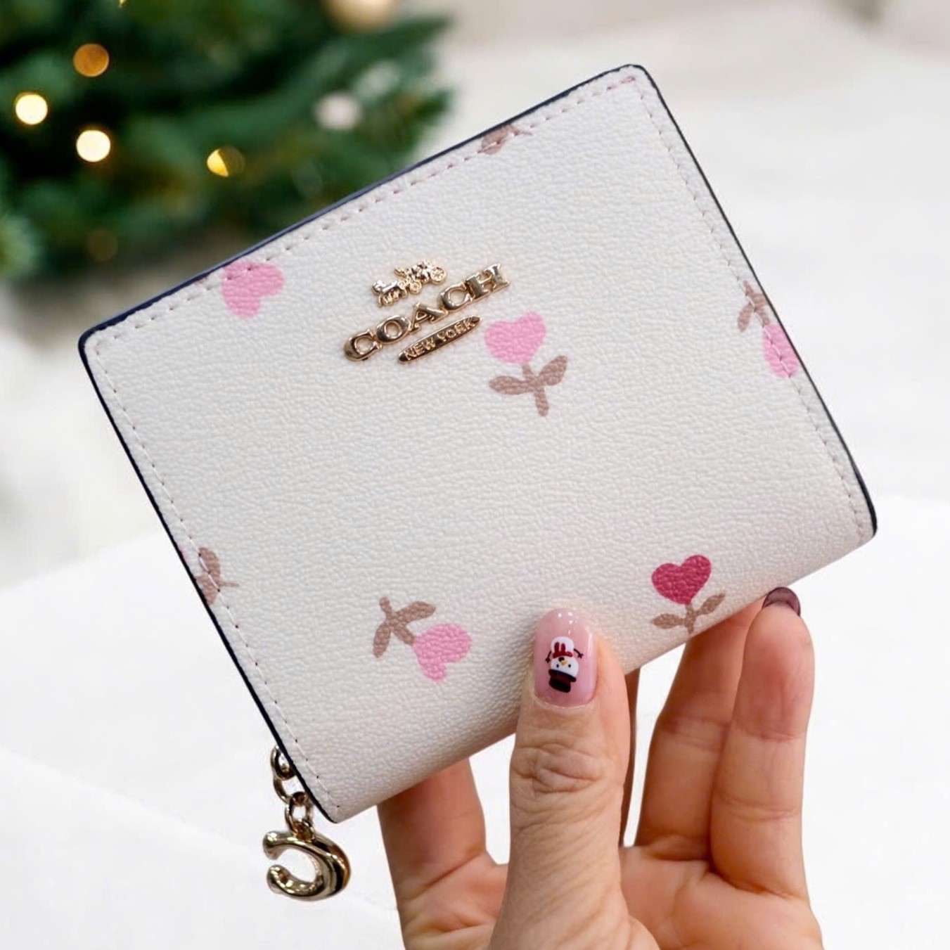 Ví cầm tay Coach nữ ngắn Snap Wallet With Heart Floral Print màu trắng C2868 1