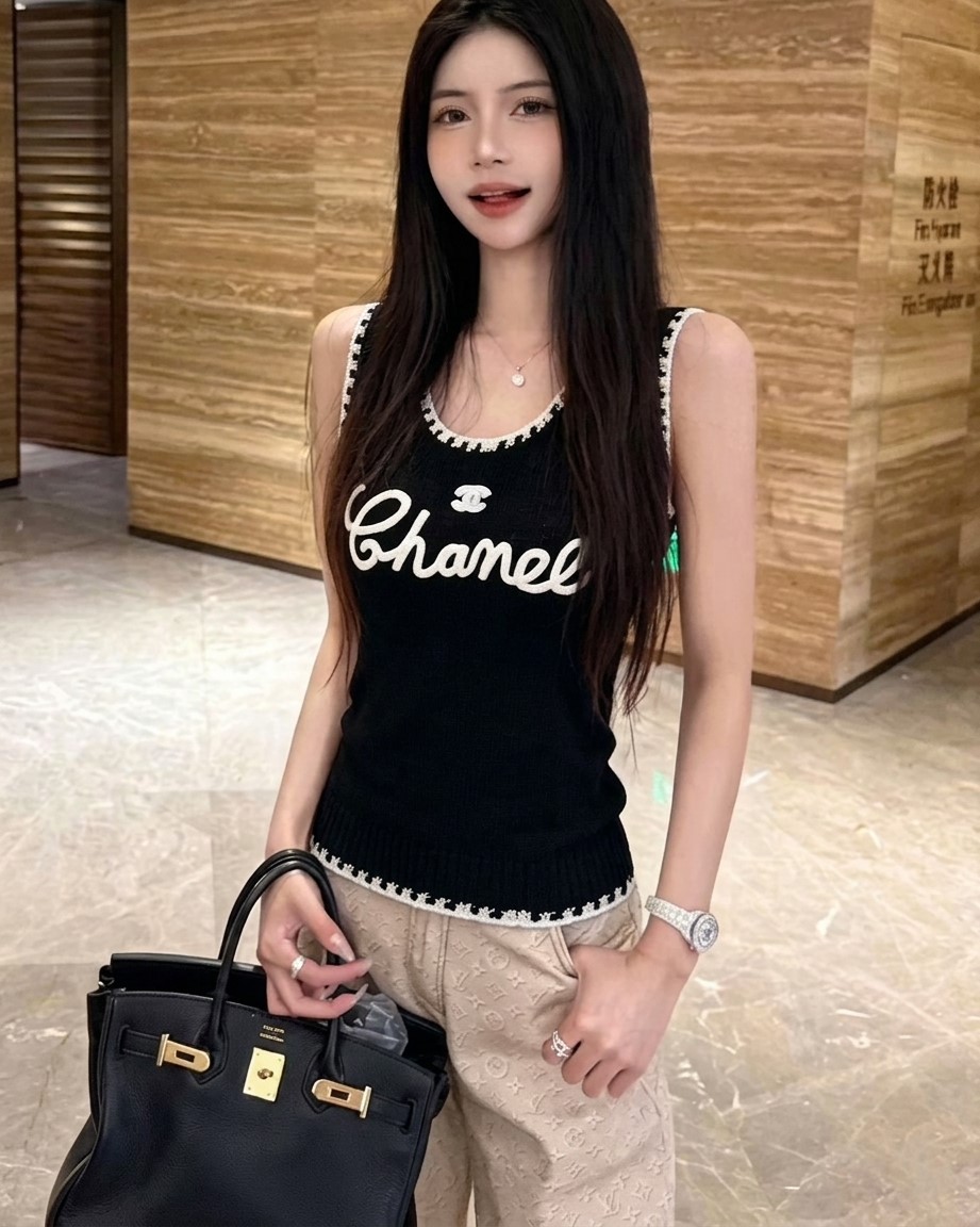 Áo ba lỗ nữ đen viền trắng Chanel 1