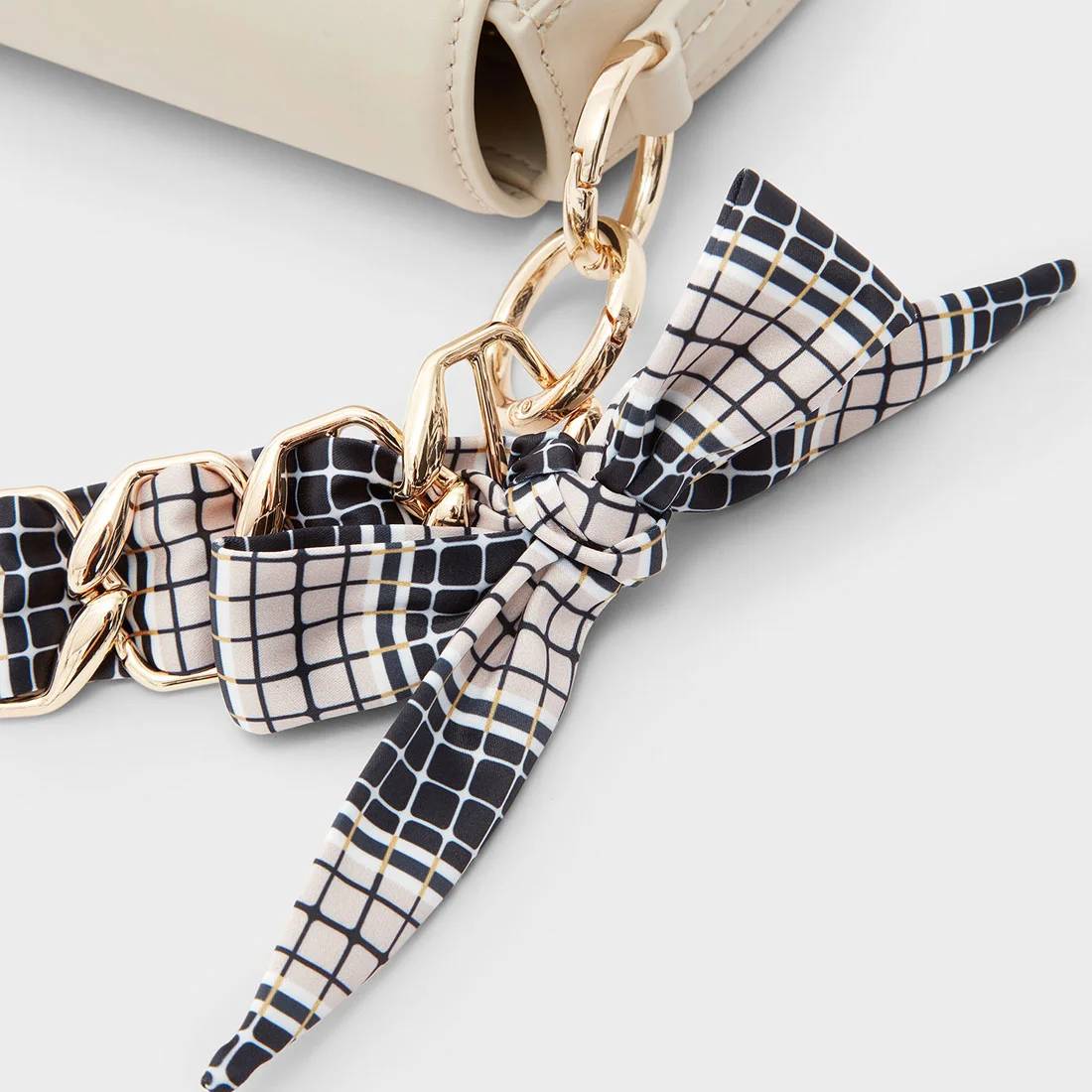 TÚI ĐEO CHÉO NỮ CHARLES KEITH NẮP GẬP SATIN SCARF LEATHER 14