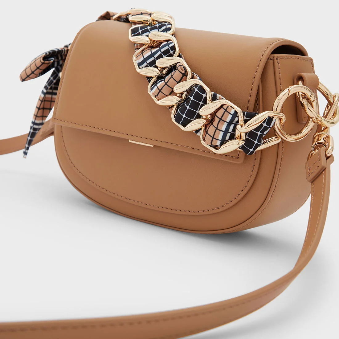 TÚI ĐEO CHÉO NỮ CHARLES KEITH NẮP GẬP SATIN SCARF LEATHER 20