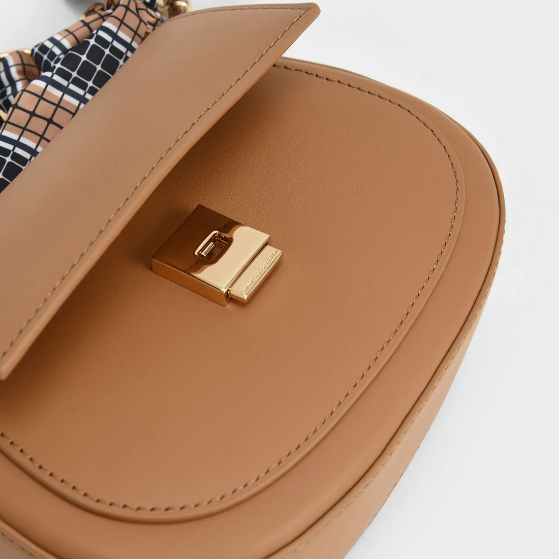 TÚI ĐEO CHÉO NỮ CHARLES KEITH NẮP GẬP SATIN SCARF LEATHER 30