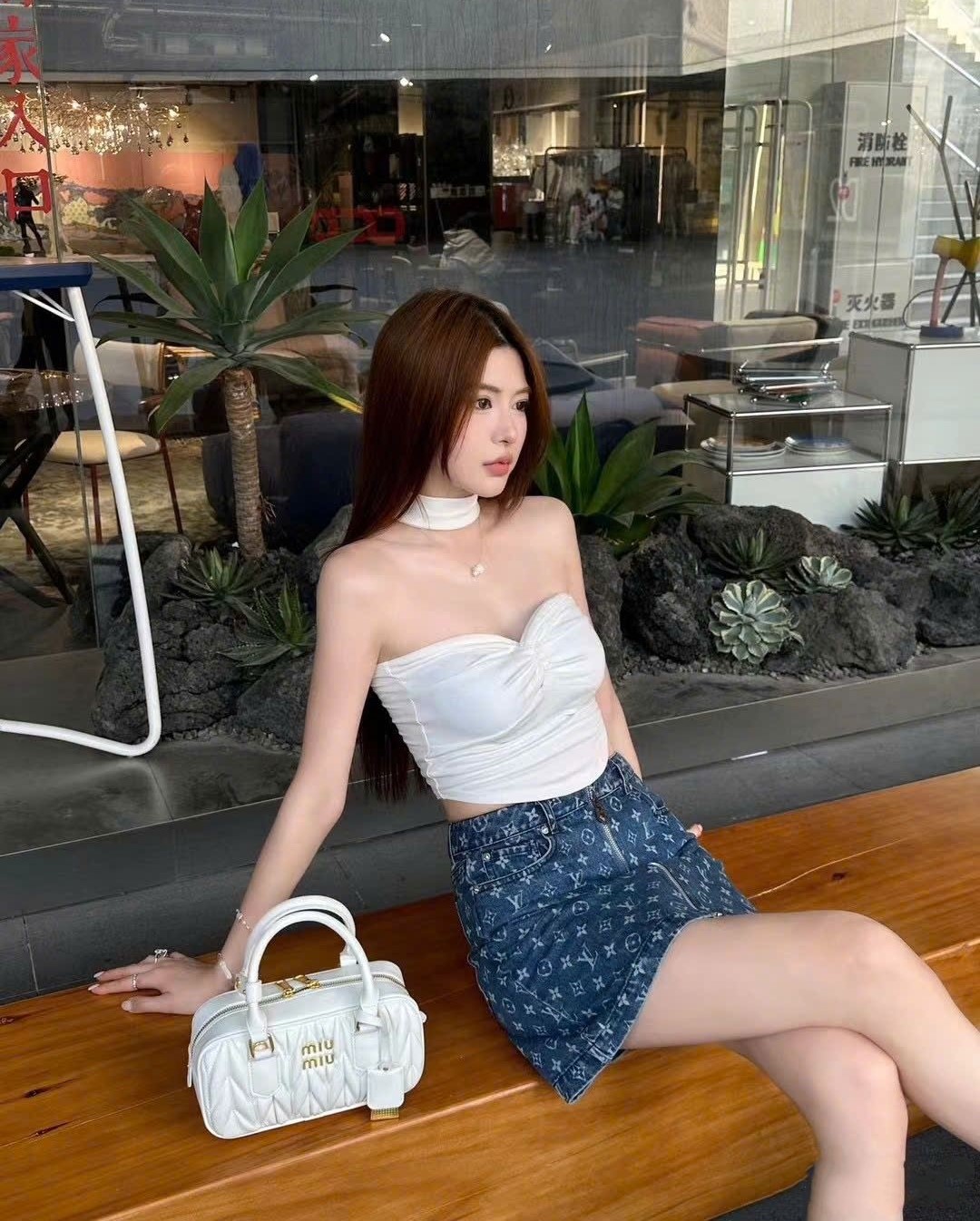 Váy nữ ngắn jean LV 7