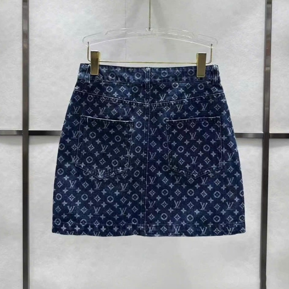 Váy nữ ngắn jean LV 12