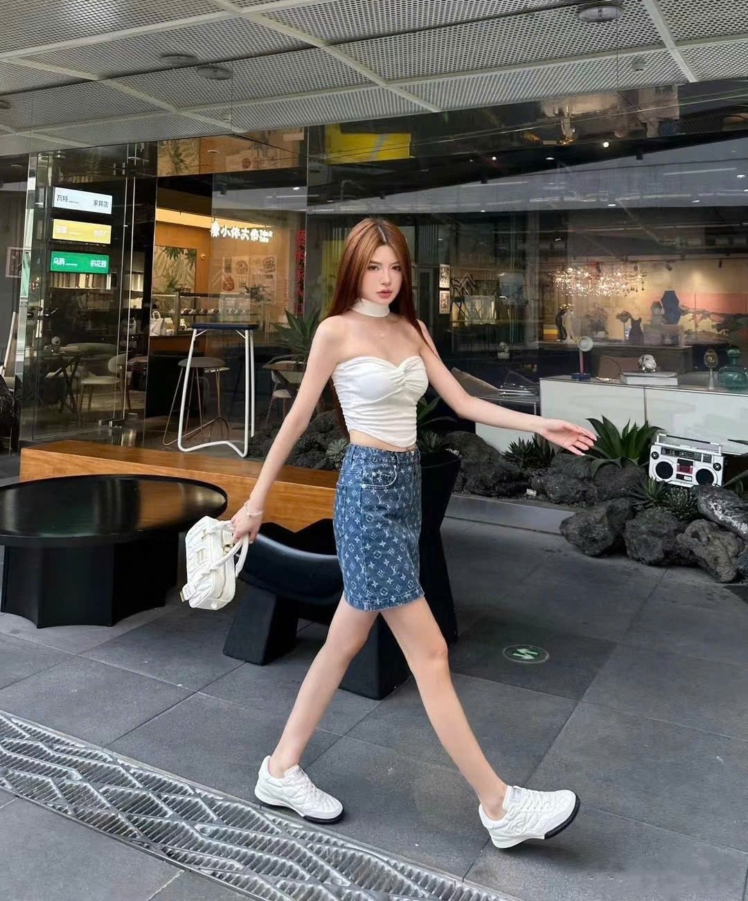 Váy nữ ngắn jean LV 8