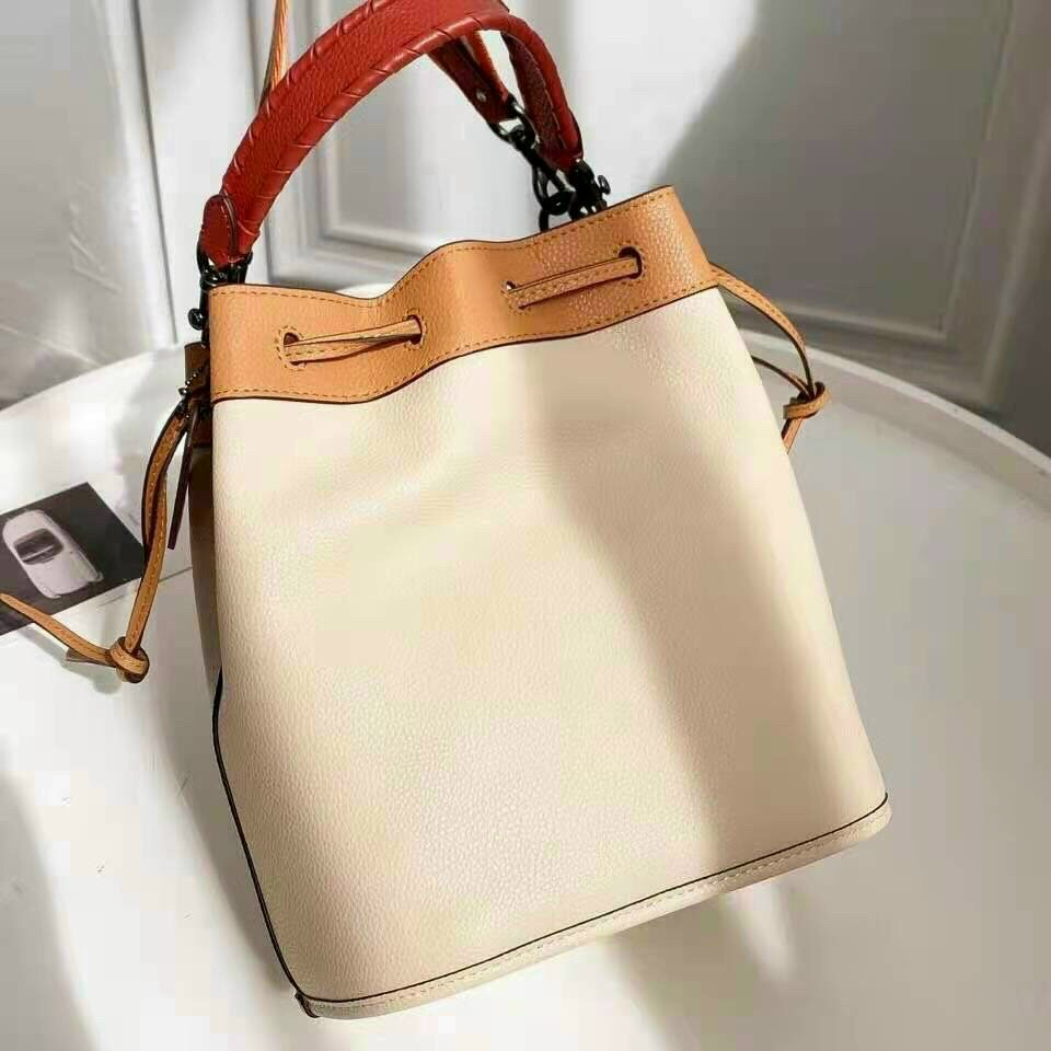 TÚI ĐEO CHÉO COACH FIELD BUCKET BAG 2