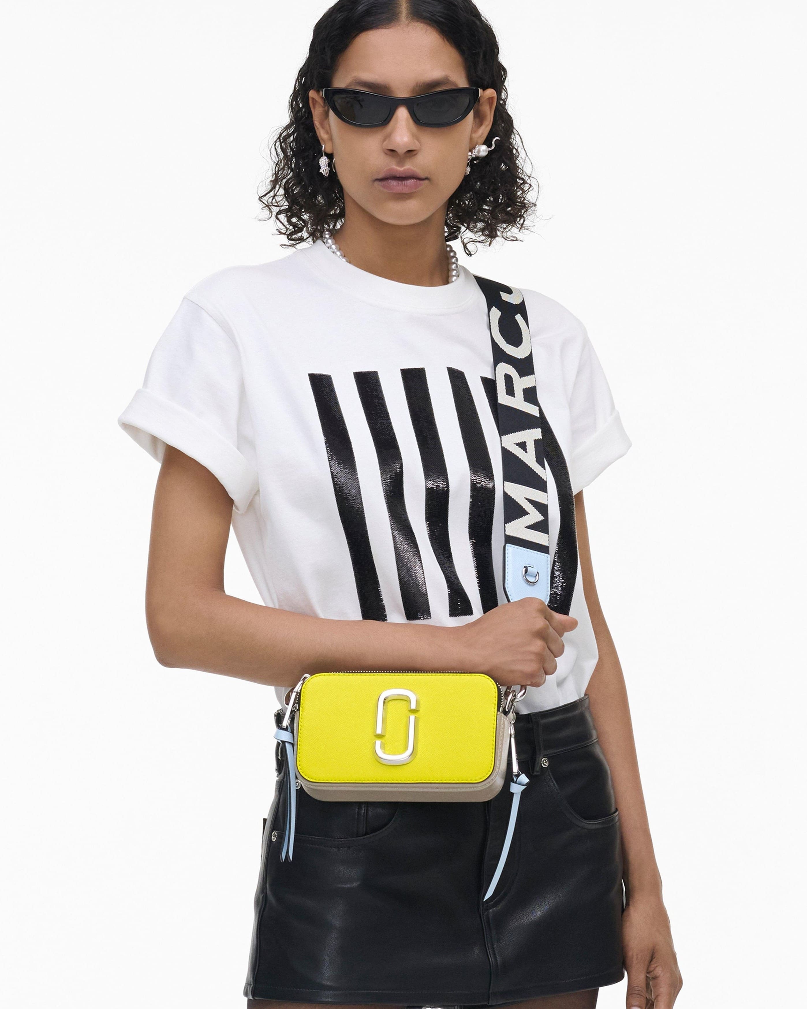 Túi đeo chéo nữ Marc Jacobs màu vàng The Snapshot Crossbody Bag Smiley Yellow Multi 2S3HCR500H03 6