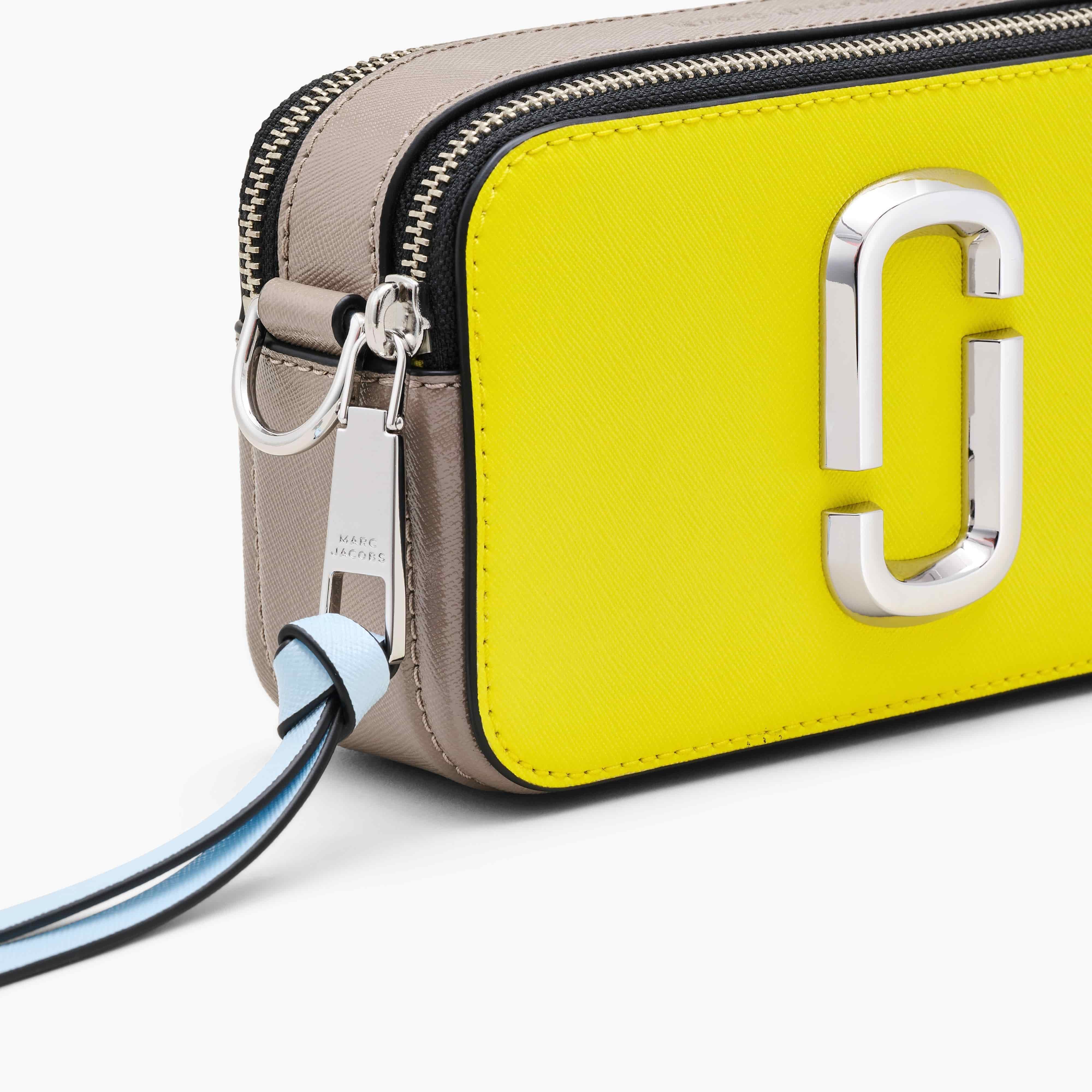 Túi đeo chéo nữ Marc Jacobs màu vàng The Snapshot Crossbody Bag Smiley Yellow Multi 2S3HCR500H03 13