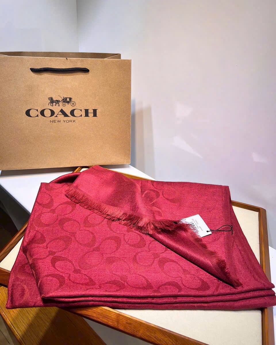 Khăn choàng nữ Coach Fringe Scarf Signature C Logo Wrap True Red F76394 4