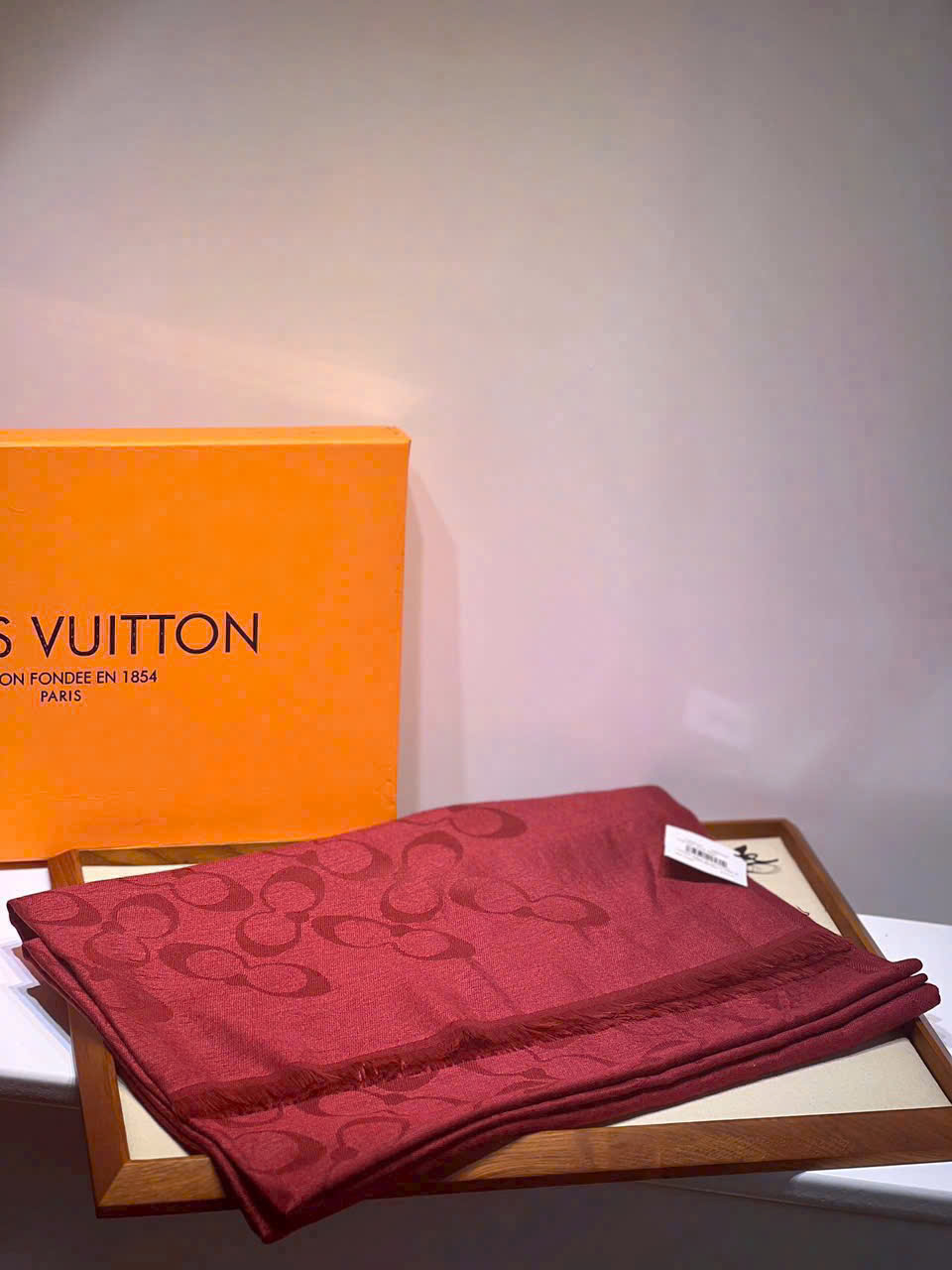 Khăn choàng nữ Coach Fringe Scarf Signature C Logo Wrap True Red F76394 9