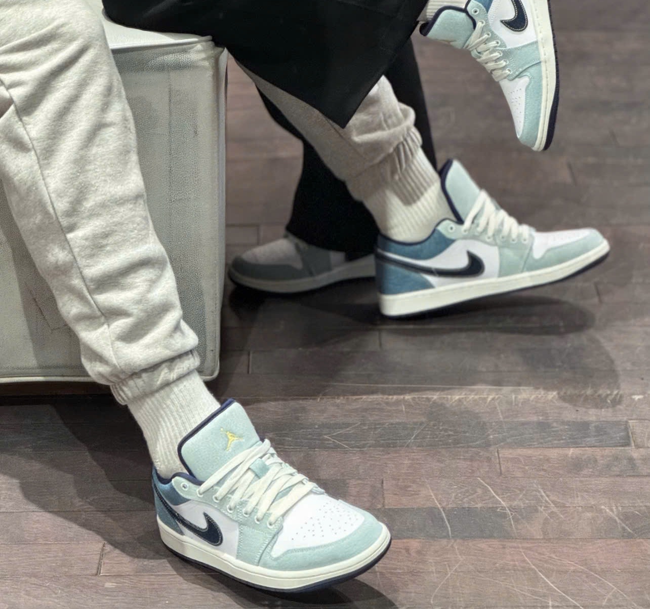 Giày thể thao Nike Air Jordan 1 Low SE Denim Star Blue IH0648-141 10