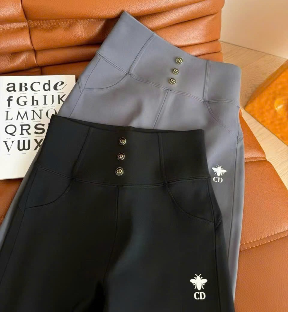 Quần dài legging xám và đen Dior 4