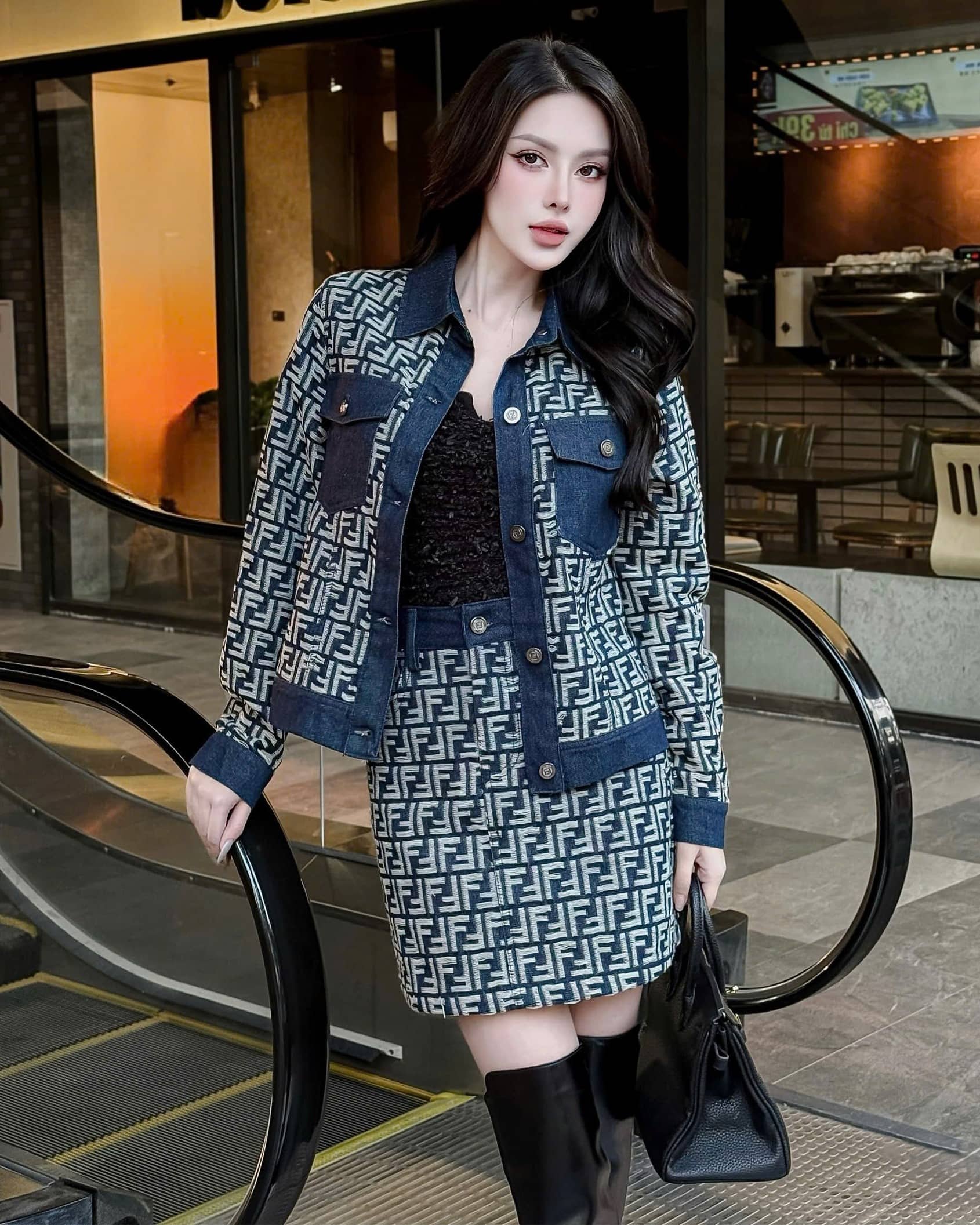 Combo áo váy xanh dương Fendi 6