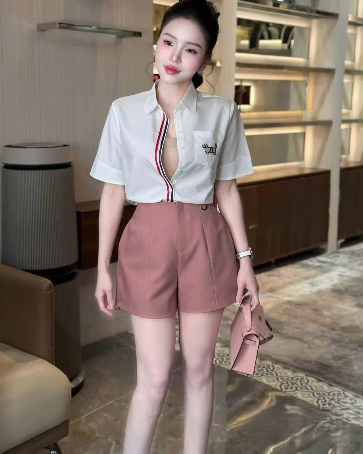 Áo sơ mi nữ nhiều màu Thom Browne họa tiết chó 2