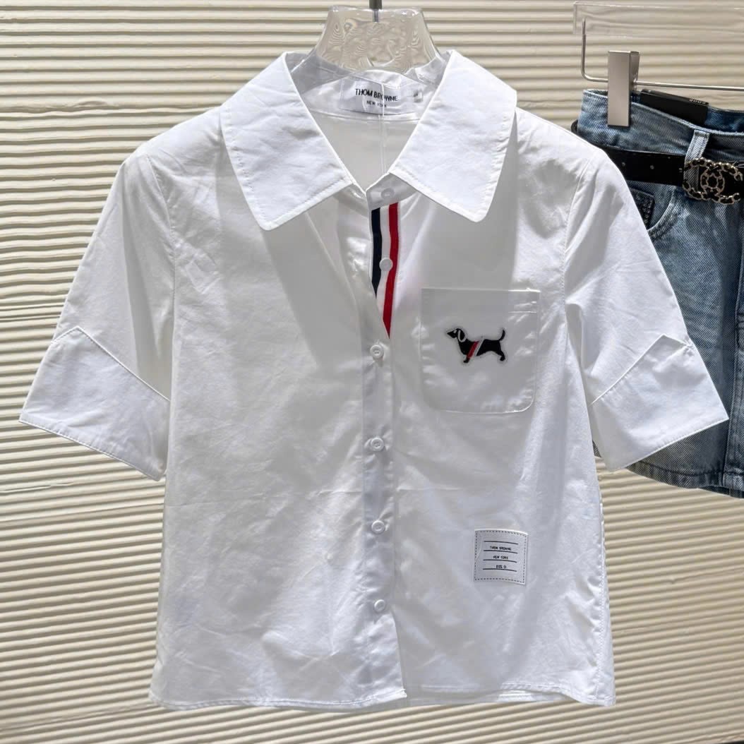 Áo sơ mi nữ nhiều màu Thom Browne họa tiết chó 11