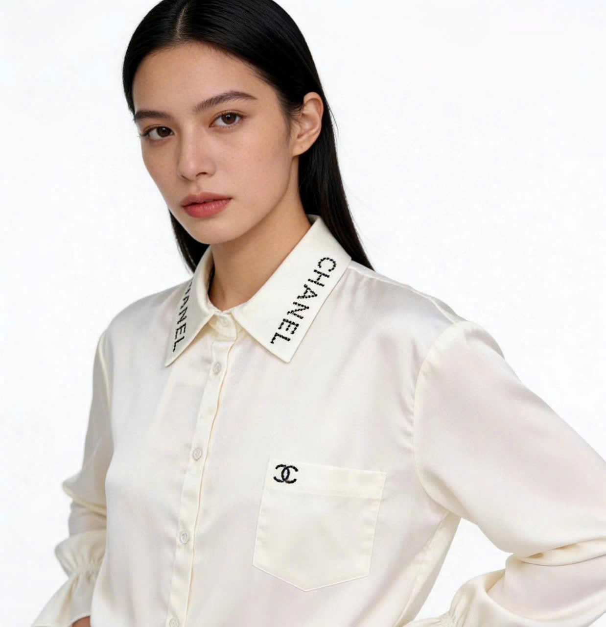 Áo sơ mi nữ lụa trắng ngà Chanel 4
