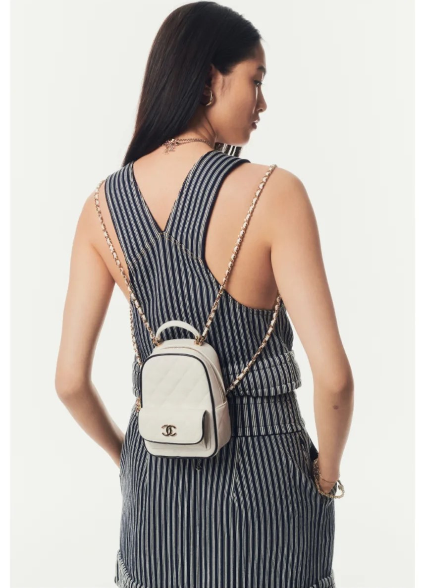 Ba lô Chanel Mini Backpack Lambskin White Black 7