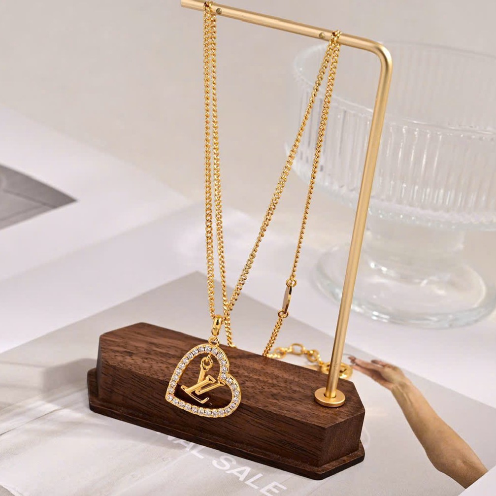 Dây chuyền My LV Louis Vuitton Heart Necklace LV Initials and Heart Emblems 2