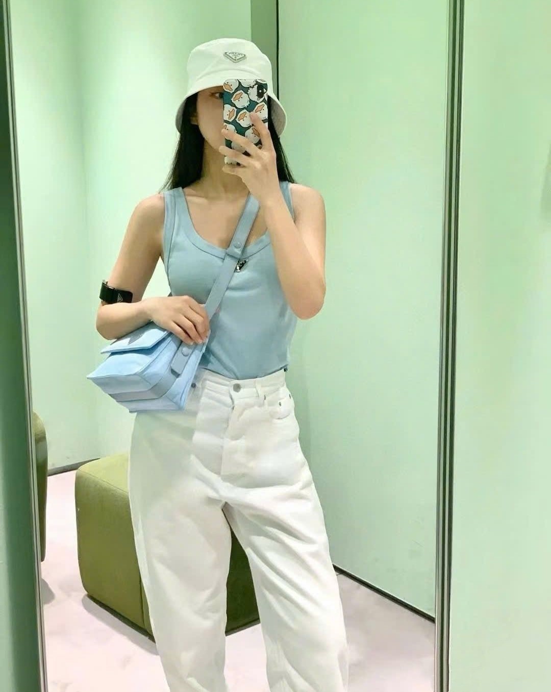 Áo ba lỗ thời trang nữ Prada 12