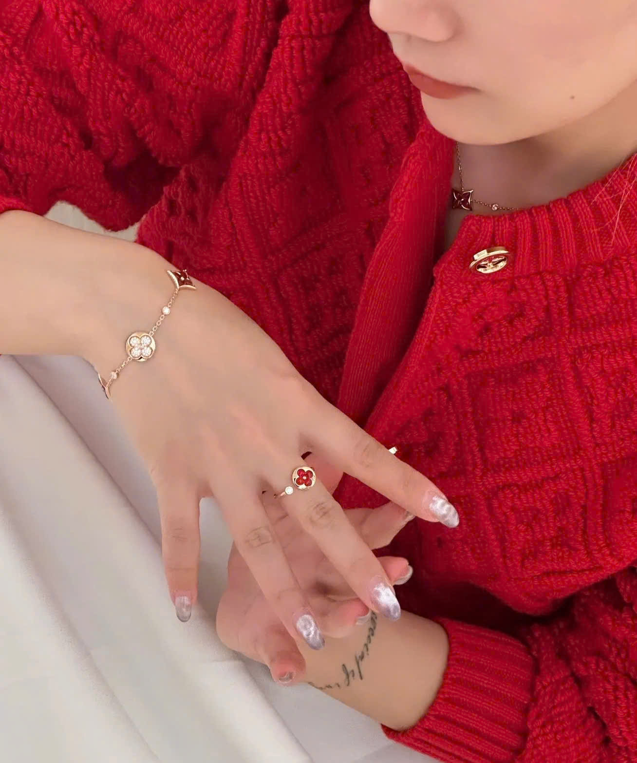 Lắc tay Louis Vuitton Color Blossom BB Multi-Pattern Bracelet Cornelian and Diamonds 2