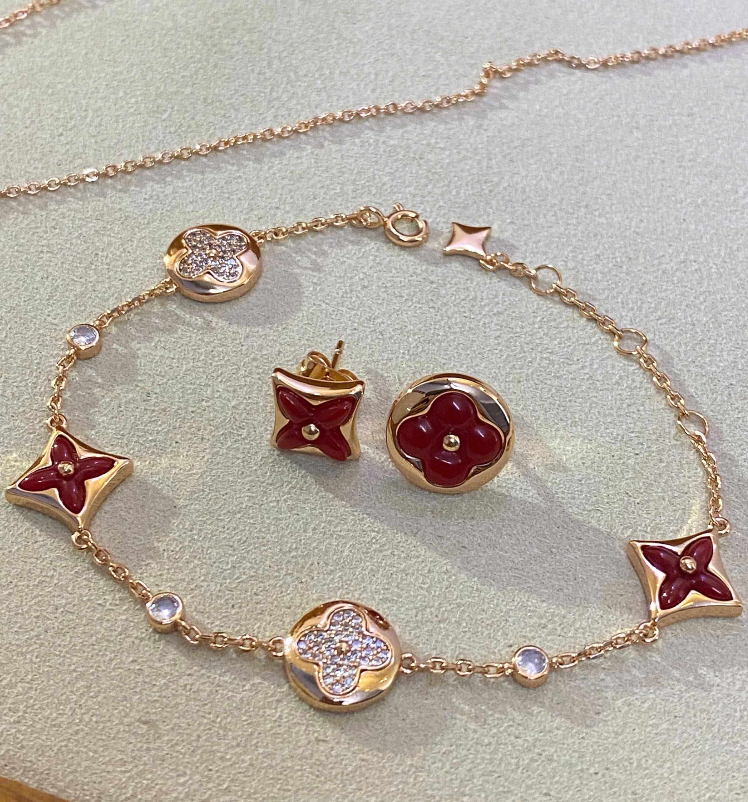 Lắc tay Louis Vuitton Color Blossom BB Multi-Pattern Bracelet Cornelian and Diamonds 6