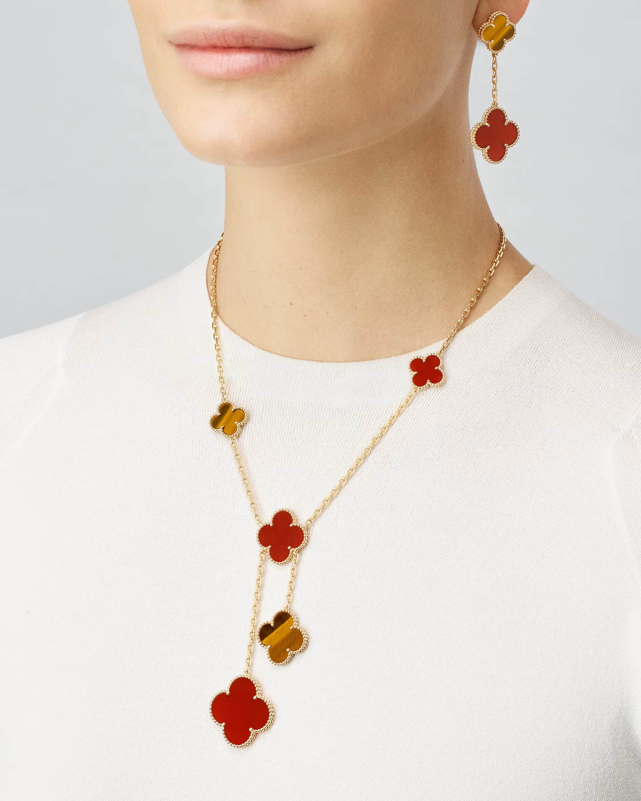 Dây Chuyền nữ cỏ 4 lá Van Cleef Arpels Magic Alhambra Necklace 6 Motifs Yellow Gold Carnelian Tiger Eye VCARN5JP00 3
