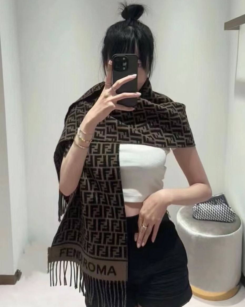 Khăn choàng Fendi FF Scarf Brown Wool and Cashmere Scarf 9