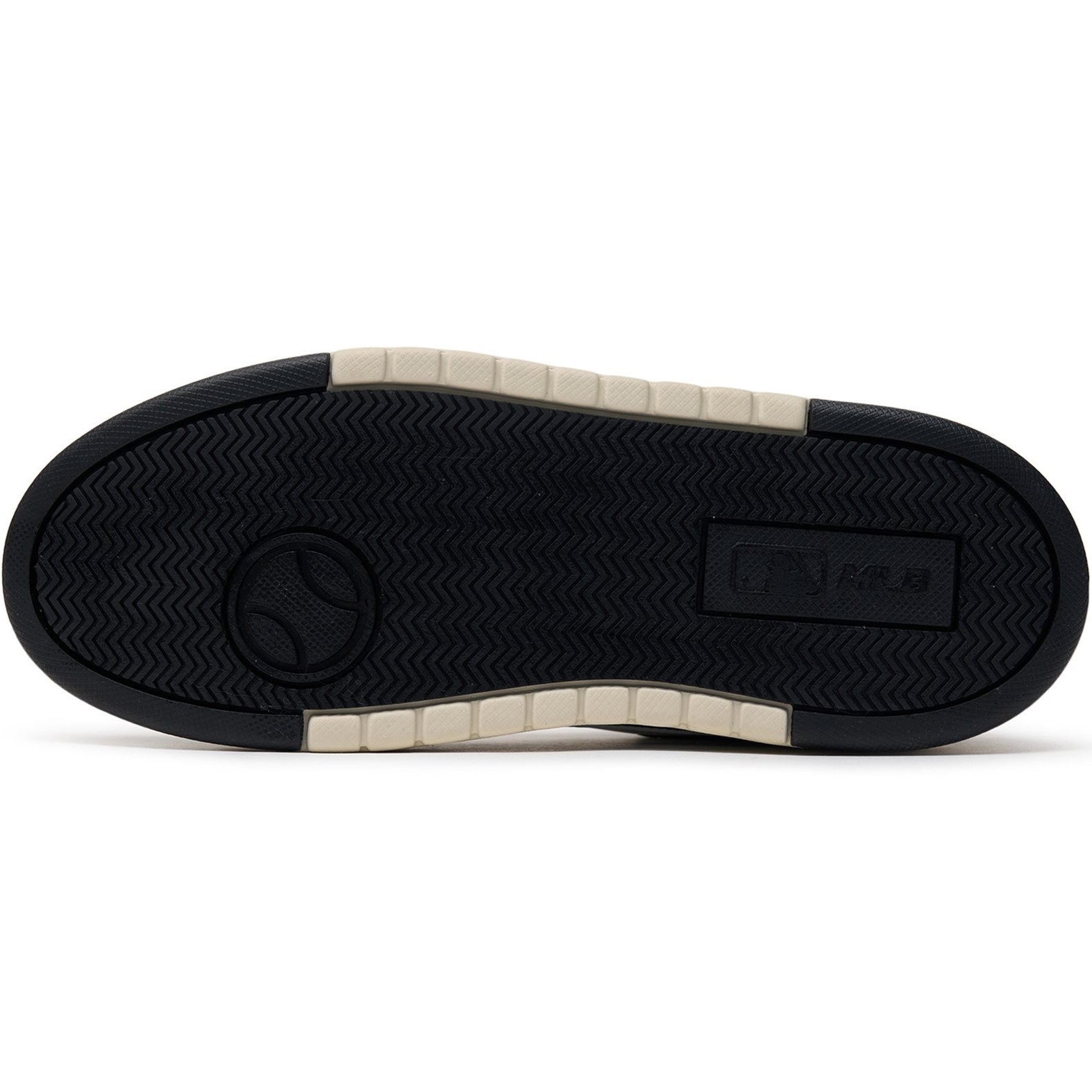 Giày unisex MLB Korea Chunky Liner SL Saffiano New York Yankees Black 3ASXCLS4N-50BKS 4