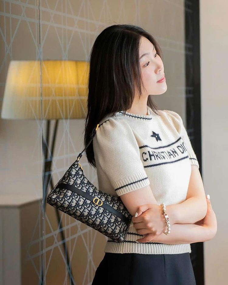 Túi đeo vai Dior 30 Montaigne Cigale Mini Bag Blue Dior Oblique Jacquard 4