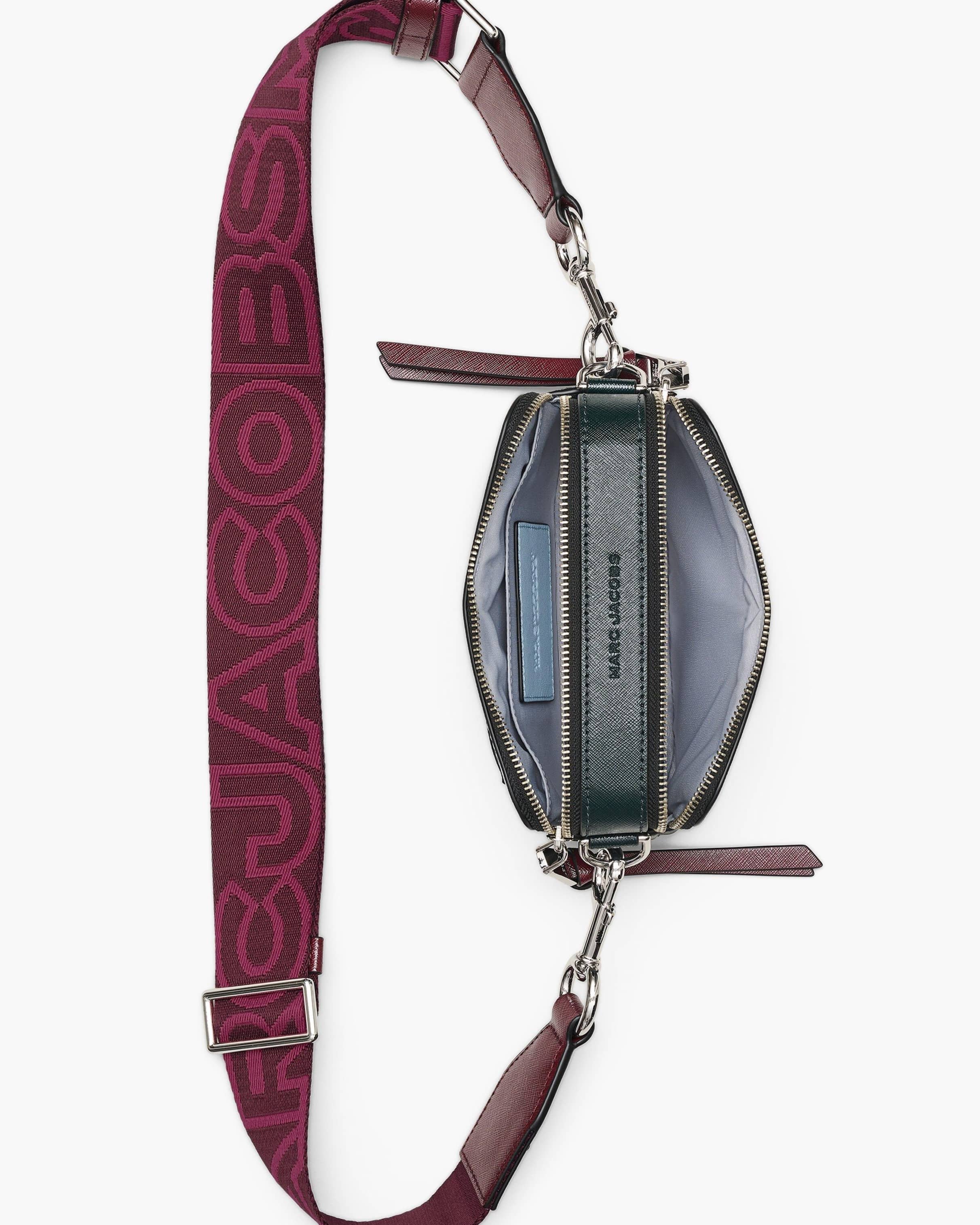 Túi đeo chéo nữ Marc Jacobs màu xanh The Snapshot Crossbody Bag Cloud Blue Multi 2S3HCR500H03 1
