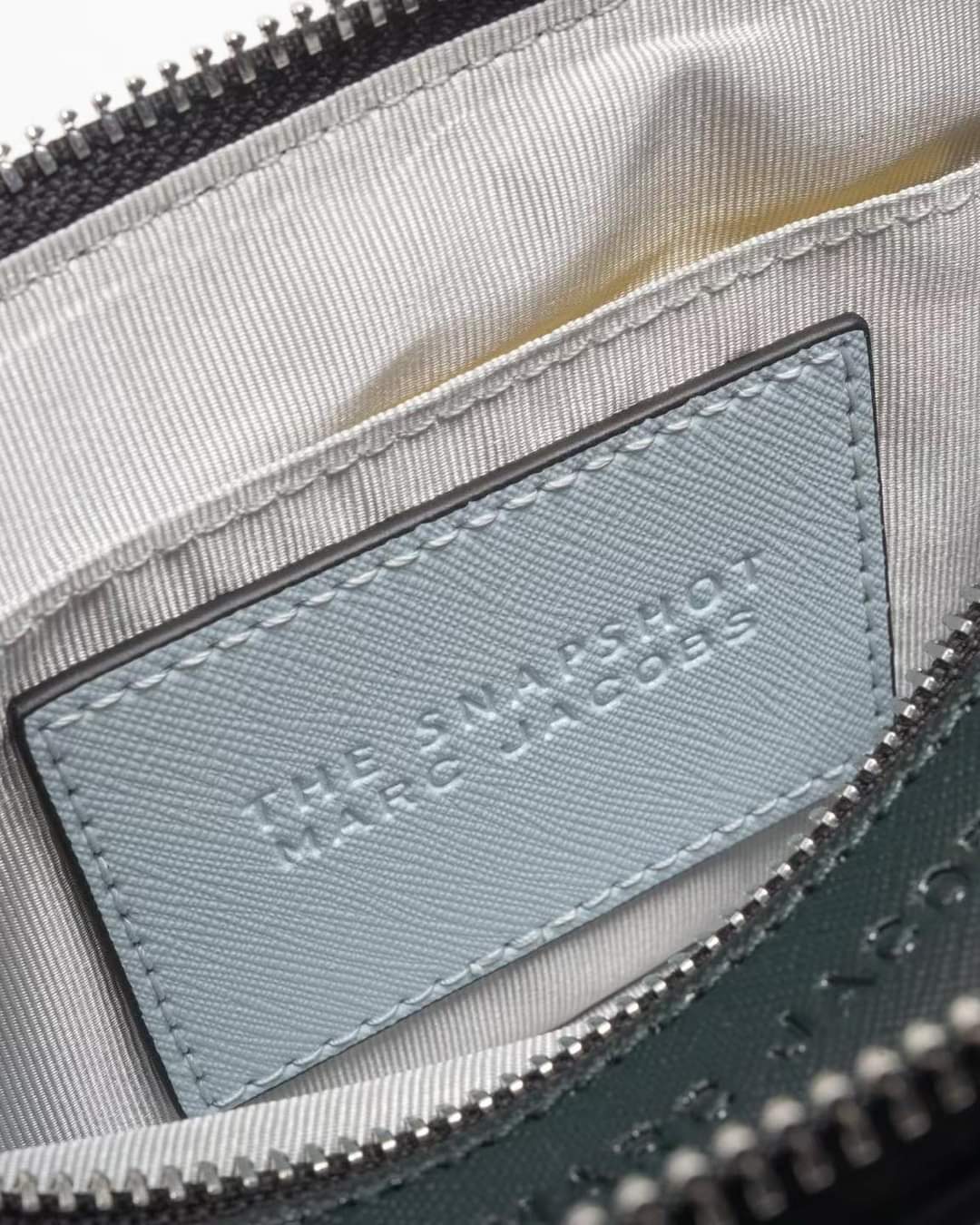 Túi đeo chéo nữ Marc Jacobs màu xanh The Snapshot Crossbody Bag Cloud Blue Multi 2S3HCR500H03 12