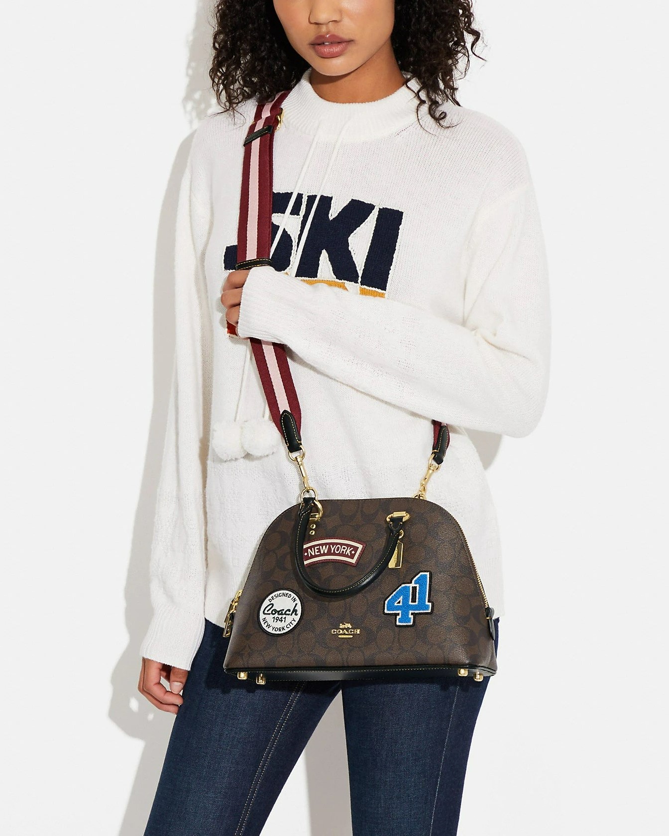 TÚI ĐEO CHÉO COACH HẾN NỮ KATY SATCHEL IN SIGNATURE CANVAS WITH SKI PATCHES 6