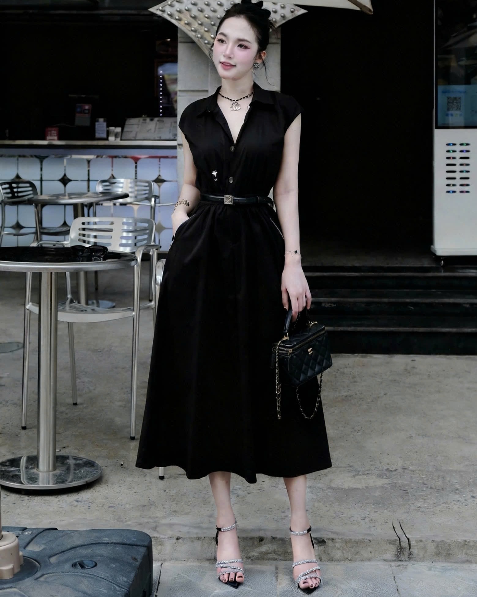 Áo đầm dài Dior kèm thắt lưng đen 7