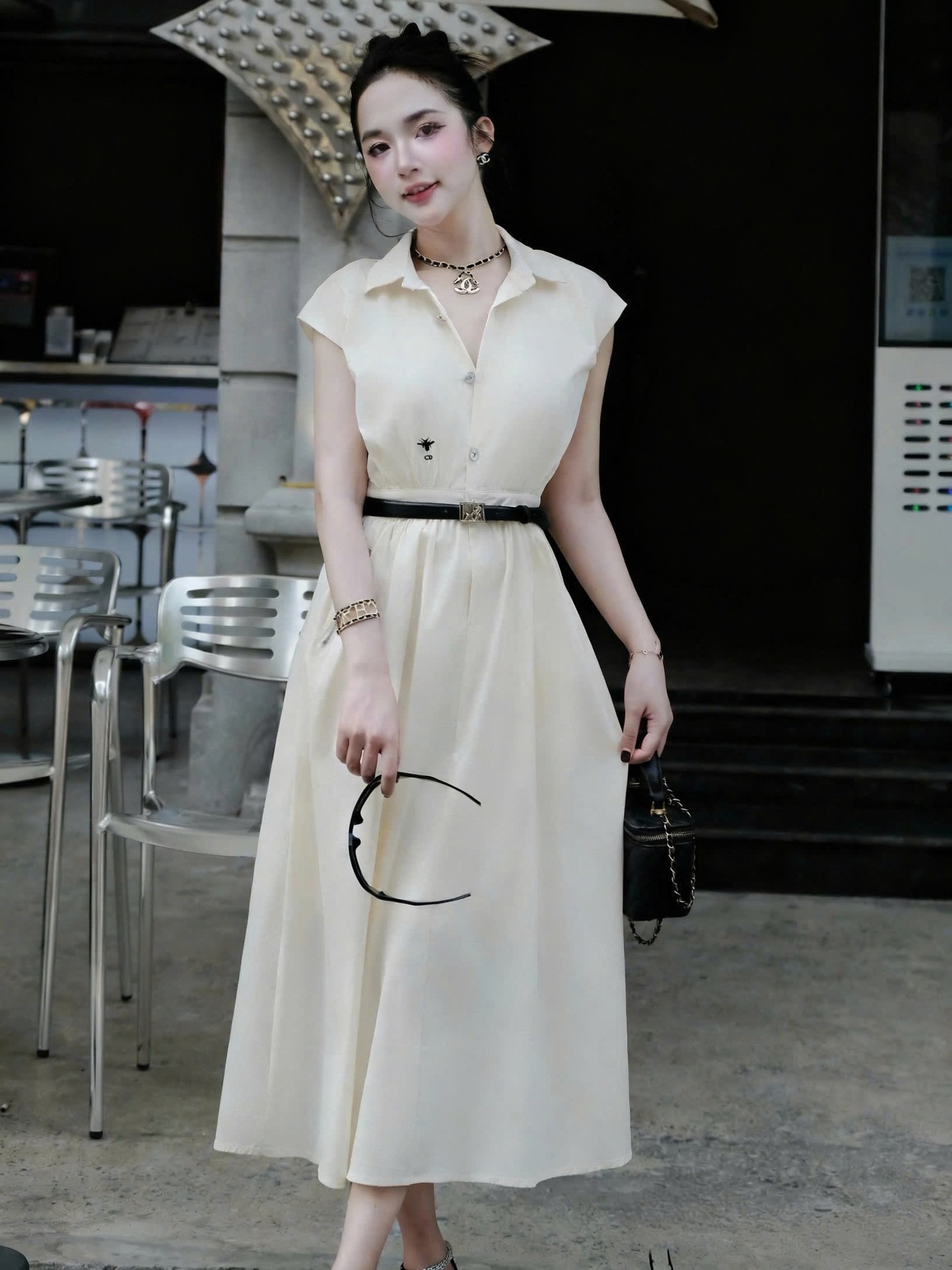 Áo đầm dài Dior kèm thắt lưng đen 9