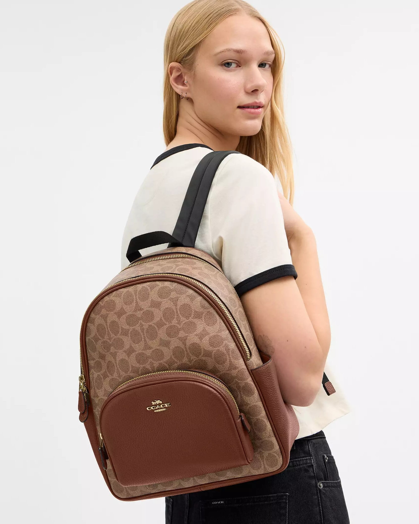 Ba lô Coach Court Backpack In Signature Canvas Tan Brown CZ176 8