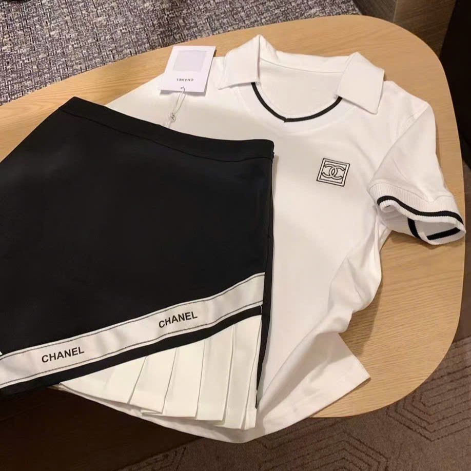 Combo áo thun váy ngắn Chanel trắng đen 5