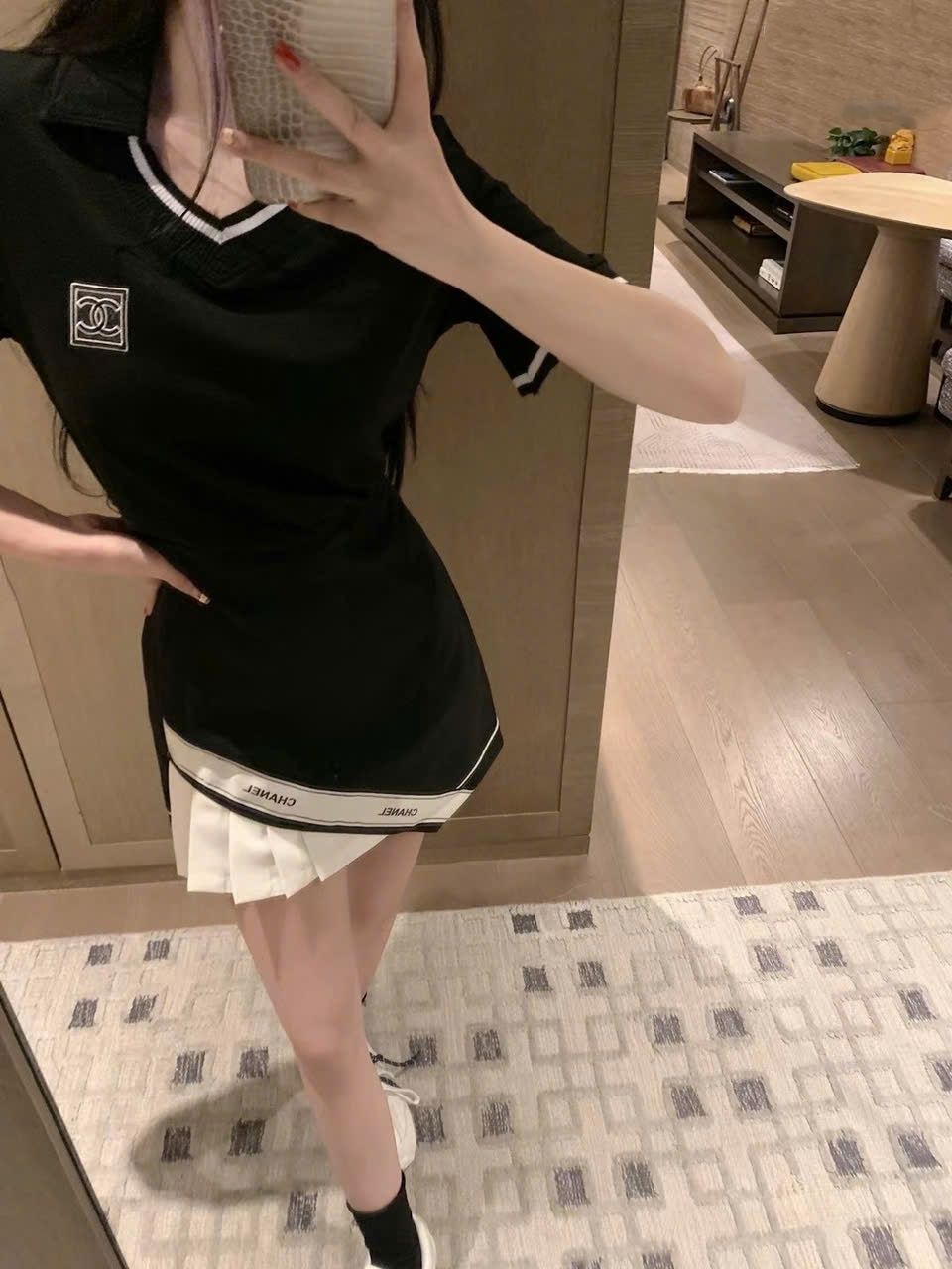 Combo áo thun váy ngắn Chanel trắng đen 7