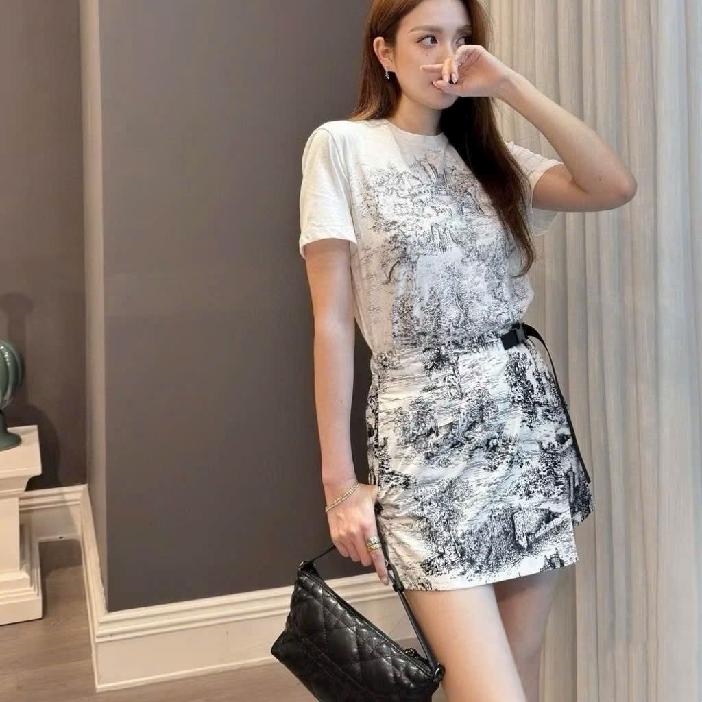 Combo áo thun váy giả quần Dior họa tiết 1