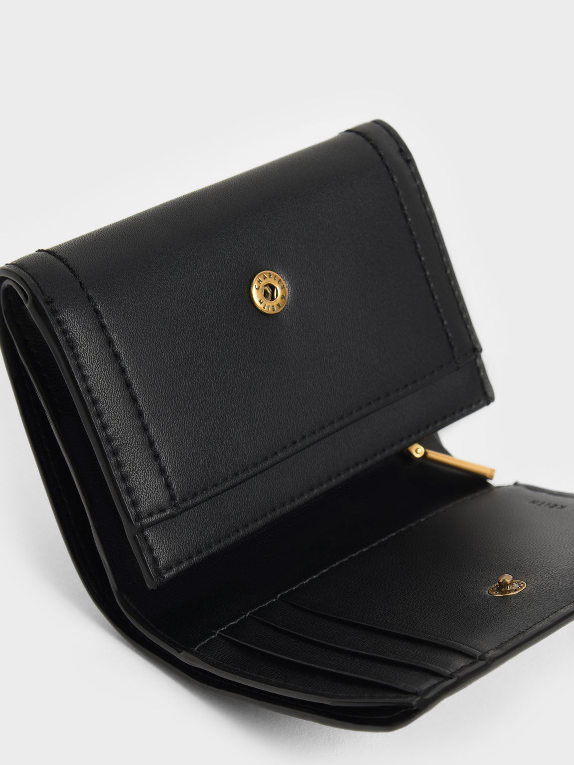 VÍ NỮ CHARLES KEITH SONNET SNAP BUTTON SMALL WALLET 22
