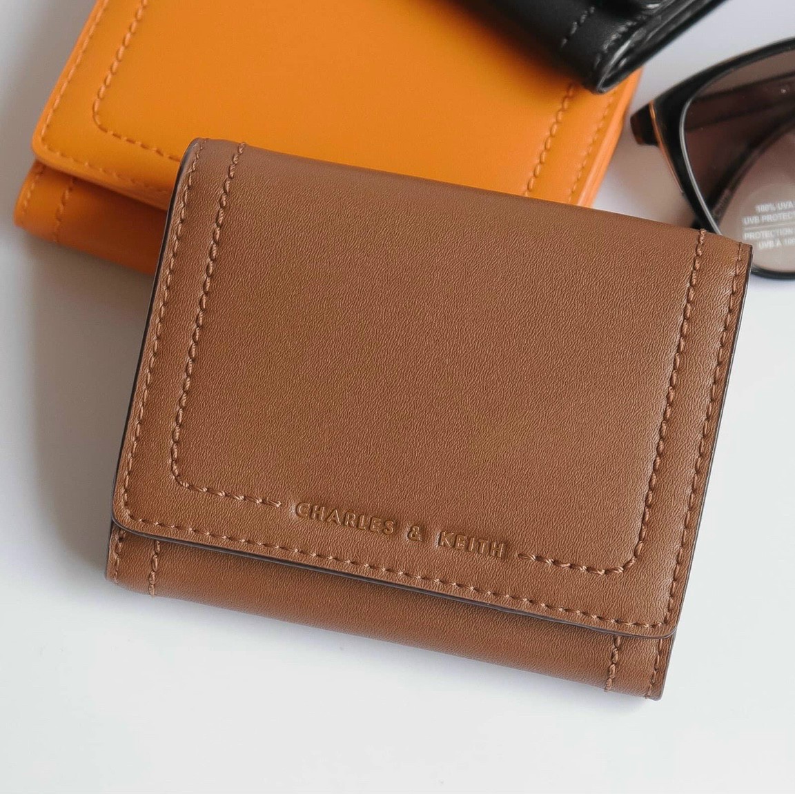 VÍ NỮ CHARLES KEITH SONNET SNAP BUTTON SMALL WALLET 32
